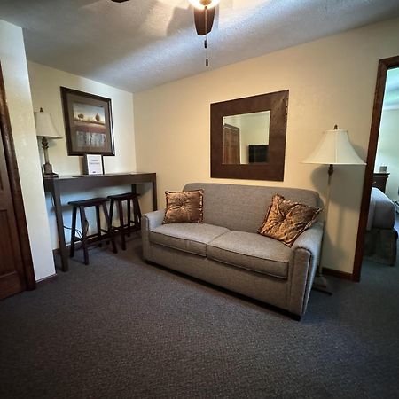 Woodfield Manor - A Sundance Vacations Property Cresco Экстерьер фото