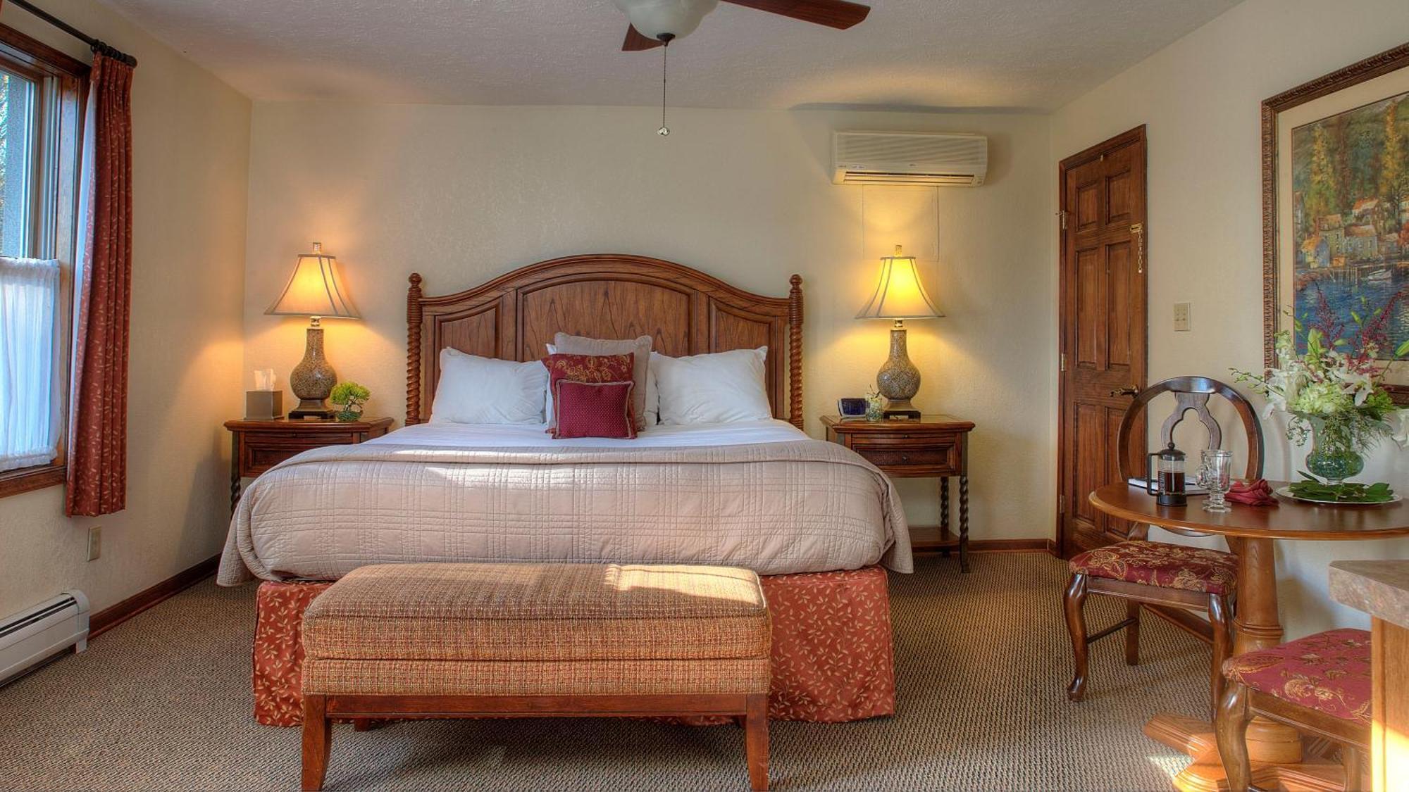 Woodfield Manor - A Sundance Vacations Property Cresco Экстерьер фото